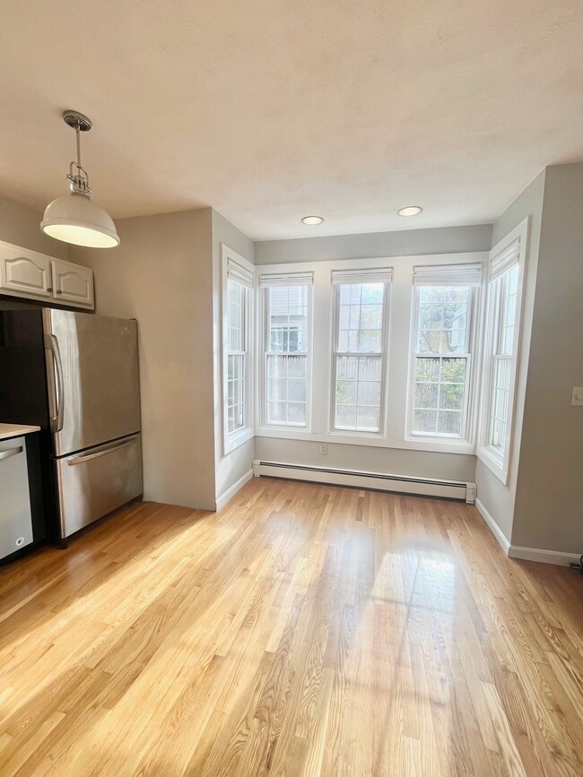 Foto del edificio - 120 Highland St