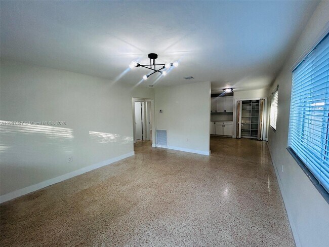 Foto del edificio - 7311 SW 63rd Ct