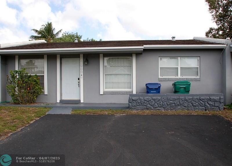 Foto principal - 2859 NW 197th Terrace