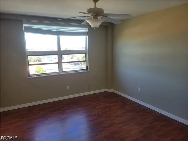 Foto del edificio - 4803 Sunset Ct