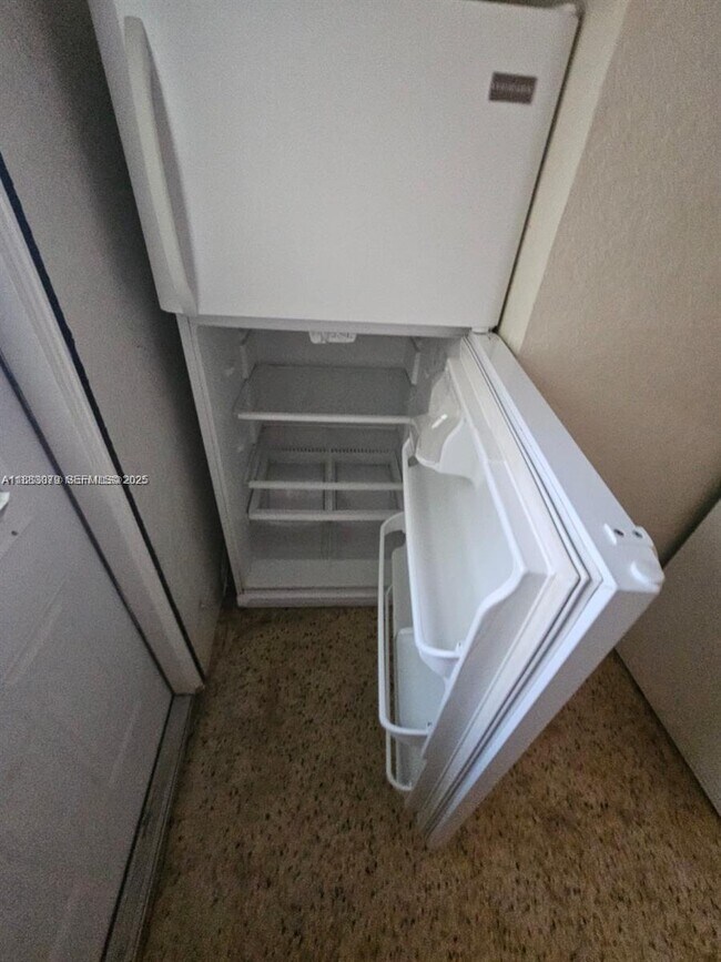 Foto del edificio - 1219 NE 6th St