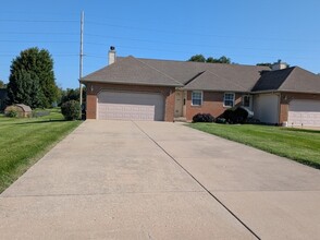 Building Photo - 709 Burgess Dr