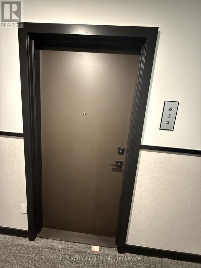 Building Photo - 498 Caldari Rd