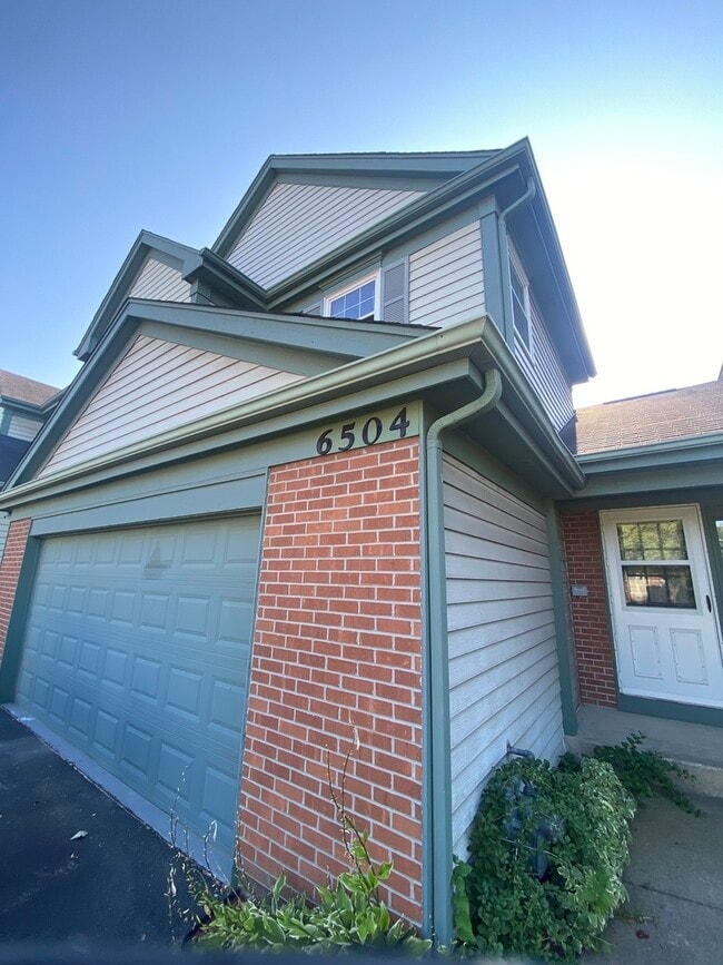 Building Photo - 6504 Kensington Pl