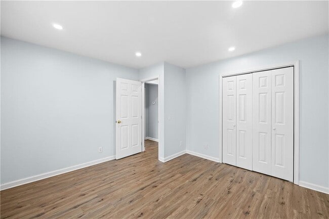 Foto del edificio - 148 Chad Brown St
