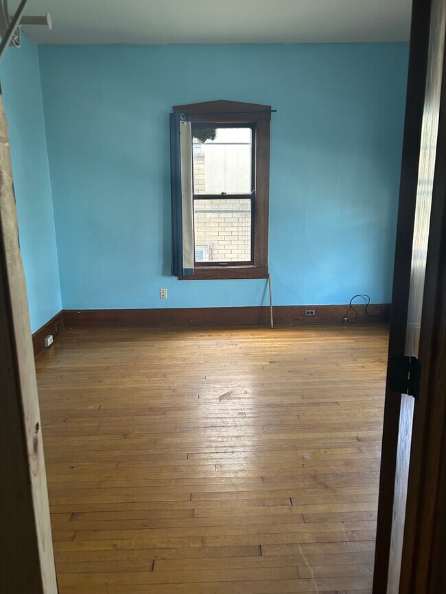 Foto del edificio - 3131 N Bartlett Ave
