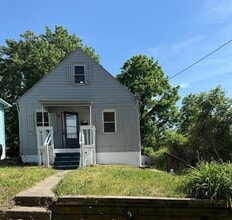 Building Photo - 1106 Arnold Ave