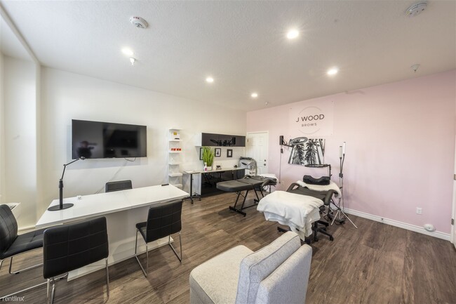 Building Photo - Studio, 1 bath Townhome - 67 South 1300 We...