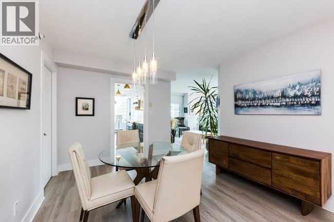 Building Photo - 888 Hamilton St