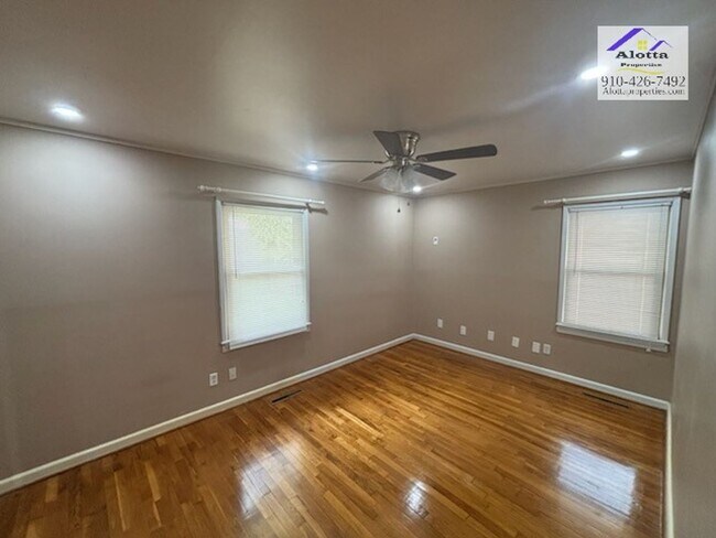 Foto del edificio - 1817 McGougan Rd