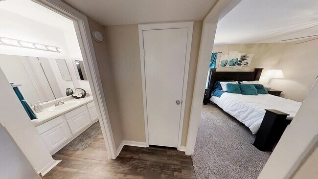 Building Photo - 8455 Will Clayton Pkwy