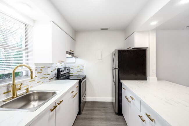 Foto del edificio - 3864 7th Ave N