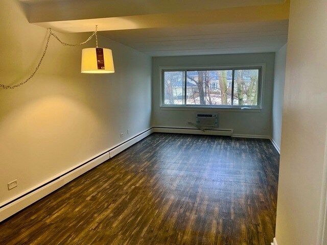 Building Photo - 1307 College Ave