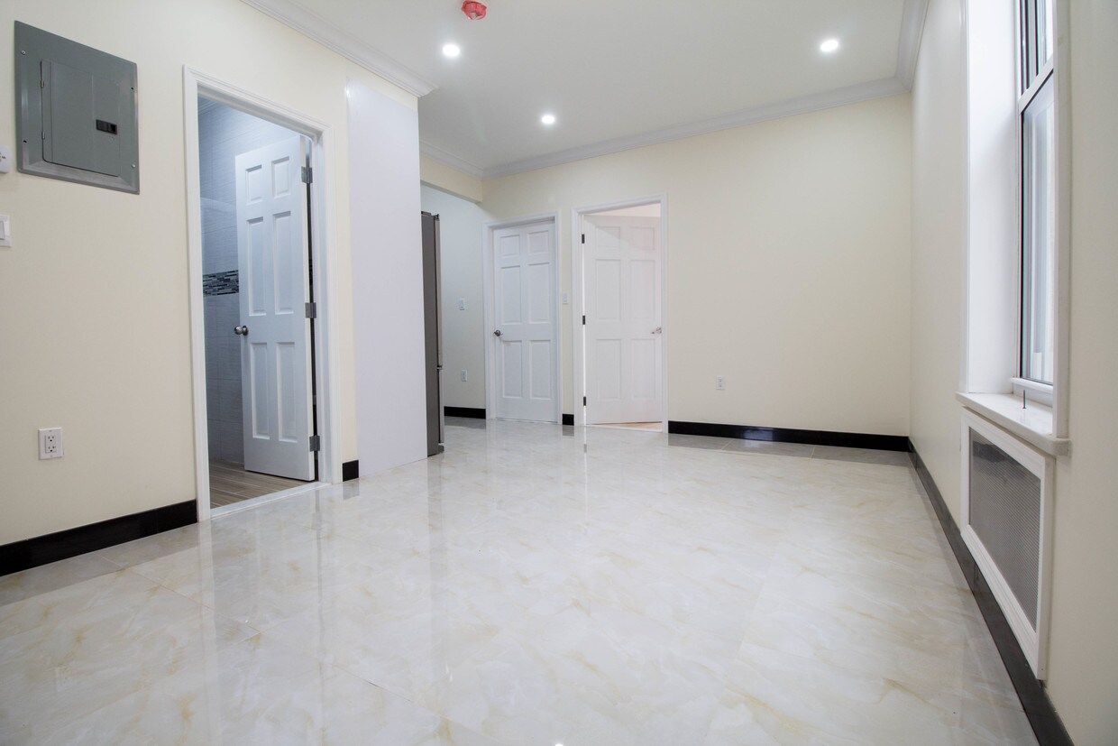 Foto del edificio - 7131 67th St