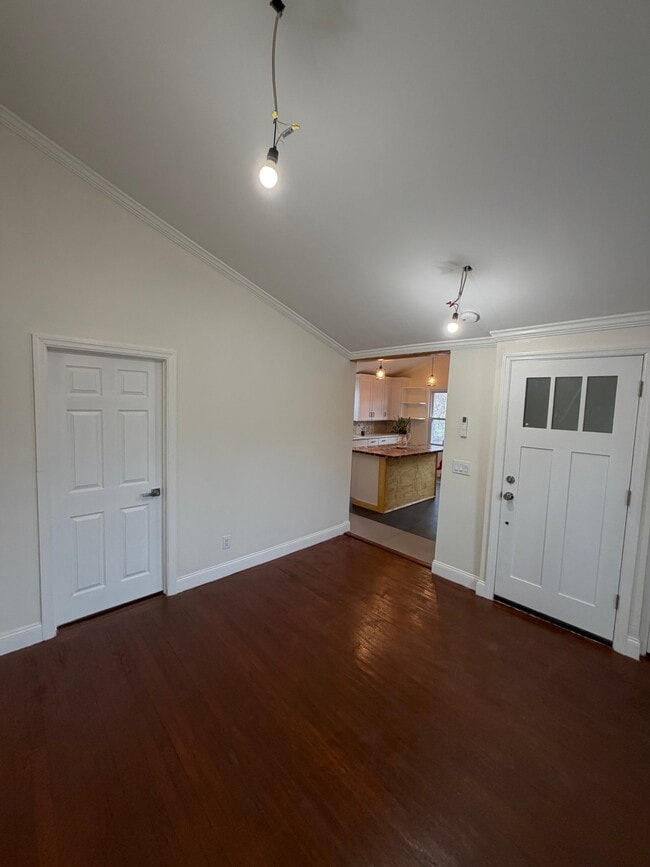 Photo - 39 Jackson St Apartment