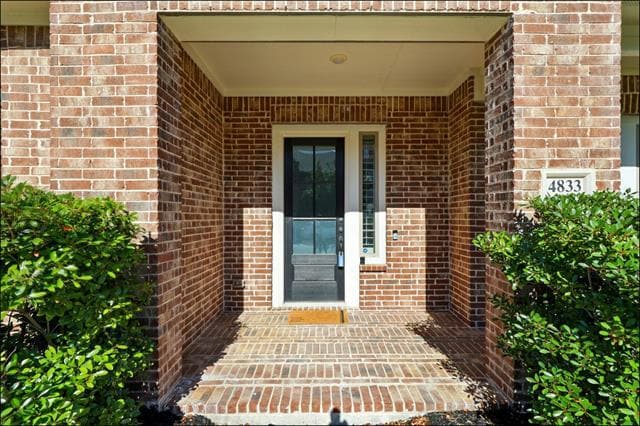 Building Photo - 4833 Paddock Trl