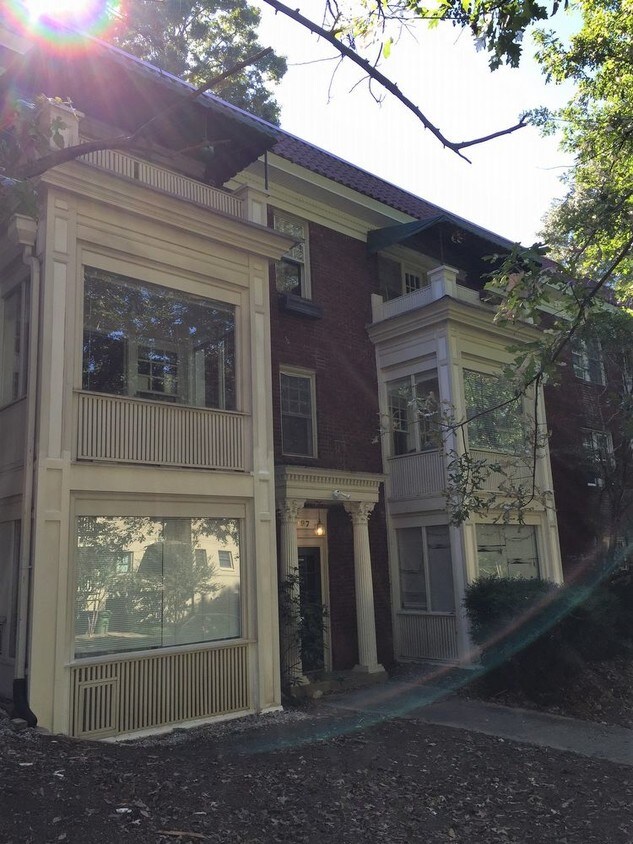 Primary Photo - 1197 Virginia Ave NE - 1