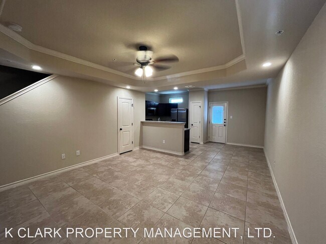 Foto del edificio - 3 br, 2.5 bath House - 6406 MARCEL WAY #102