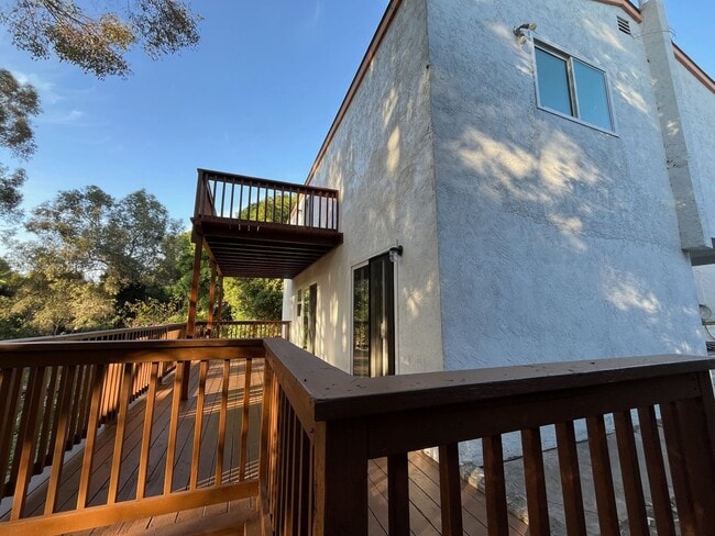 Building Photo - 3205-3207 42nd St.