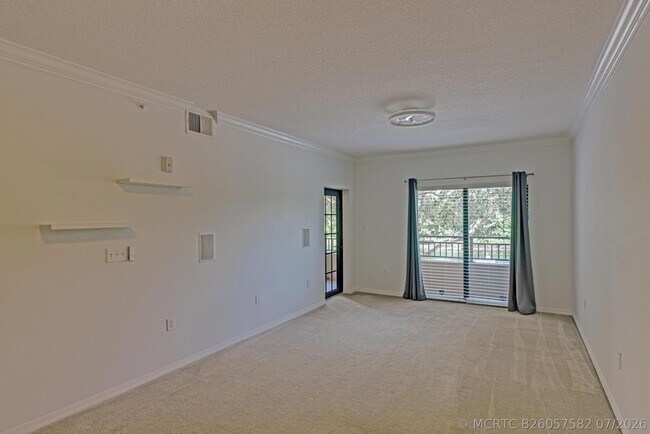 Foto del edificio - 4907 Midtown Ln