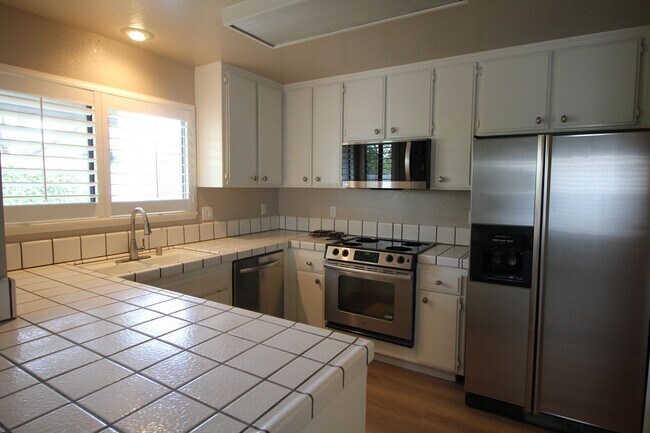 Foto del edificio - Kroll Way #115