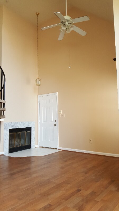 Foto del edificio - 919 Westhaven Dr