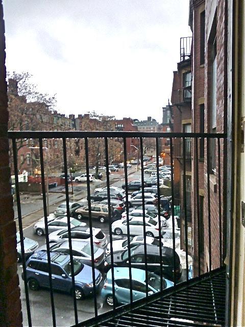 Building Photo - 235 Newbury St