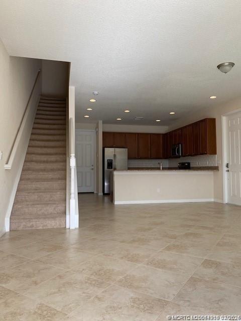 Foto del edificio - 566 SW Glen Crest Way