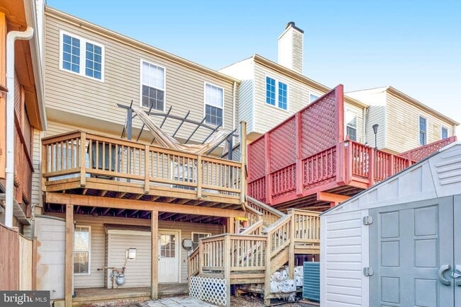 Building Photo - 2594 Sylvan Moor Ln