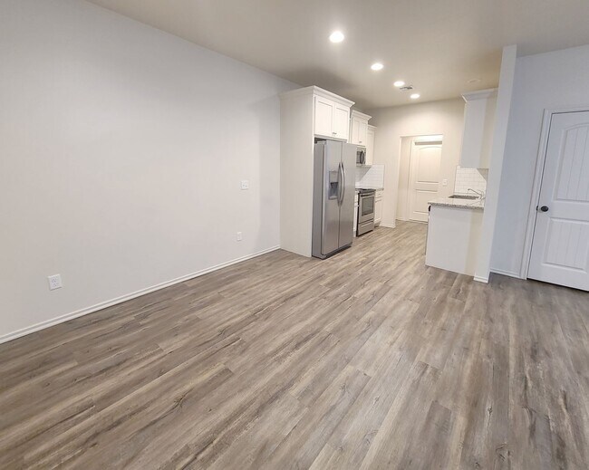 Foto del edificio - Newer Duplex in Edmond