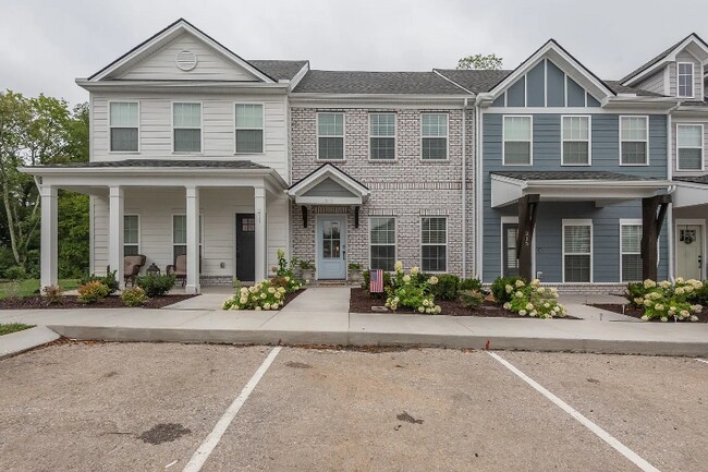 Foto del edificio - 213 Holywell Dr