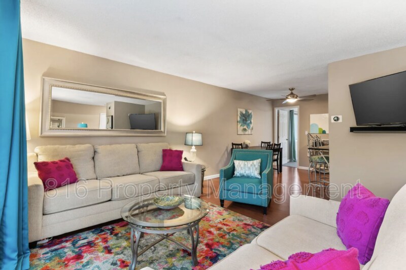 4153 Roanoke Rd Kansas City, MO 64111 Alquileres en Kansas City, MO