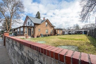 Building Photo - 3914 Perry St
