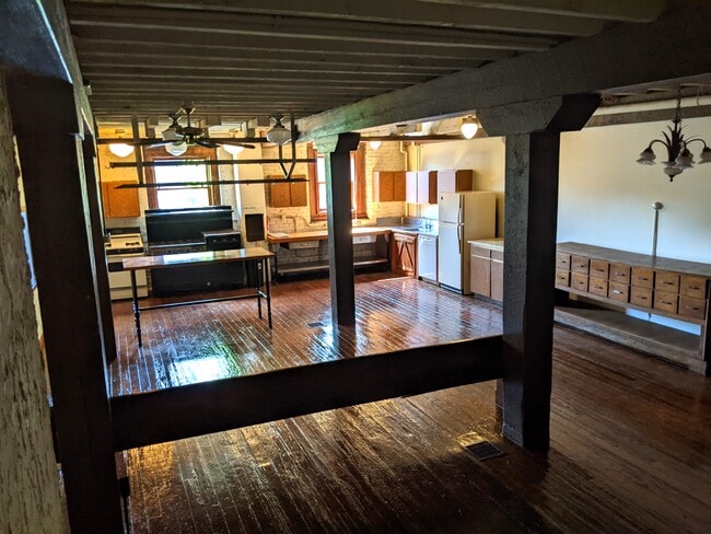 Sala de estar - 11 Spruce St