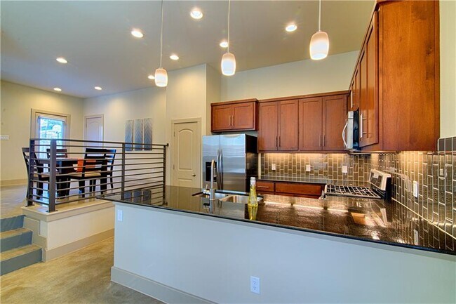 Foto del edificio - 2708 E 12th St