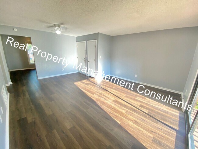 Foto del edificio - Free Months Rent on 2 Bedroom in Lee's Summit