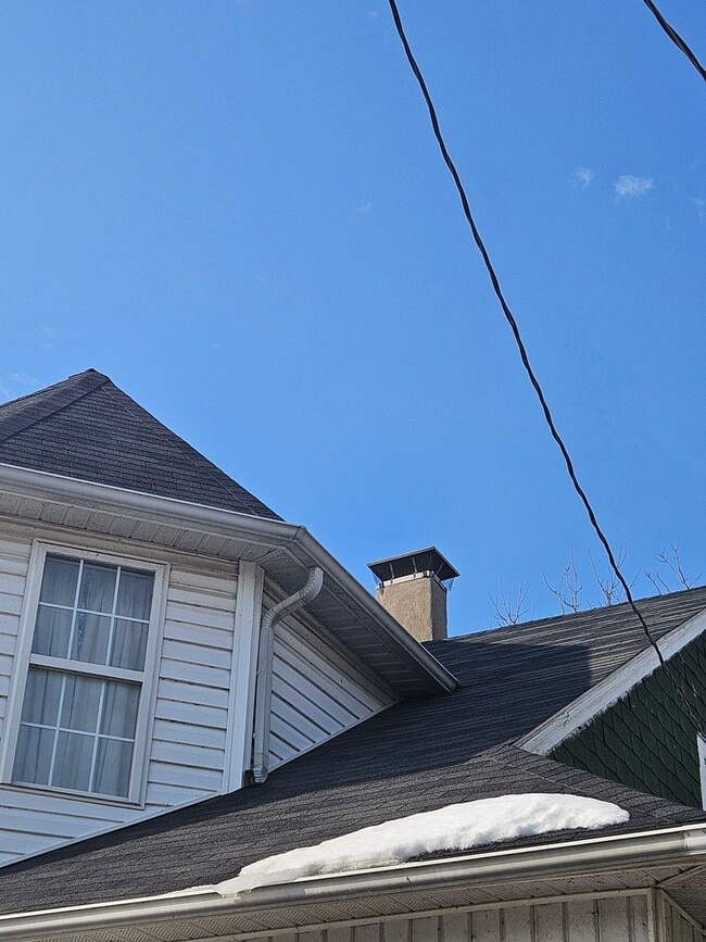 Foto del edificio - 2424 Broadway St