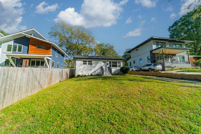 Photo - 1936 St Mark St House