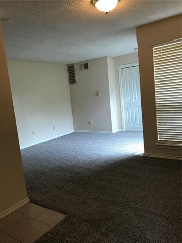 Foto del edificio - 9807 Walnut St