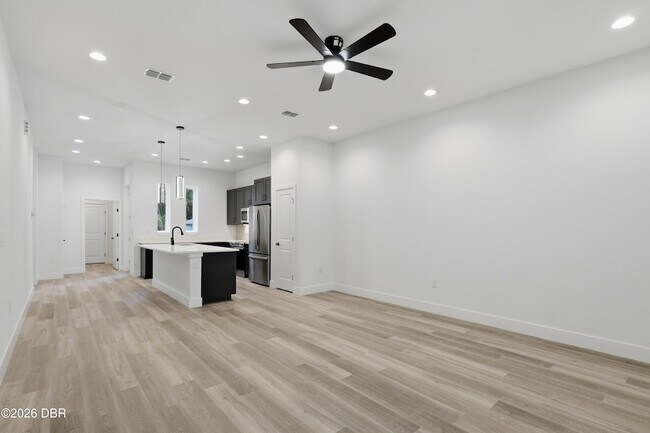 Building Photo - 8 Second Path Unit A