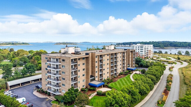 Building Photo - Eastbay at Weymouthport