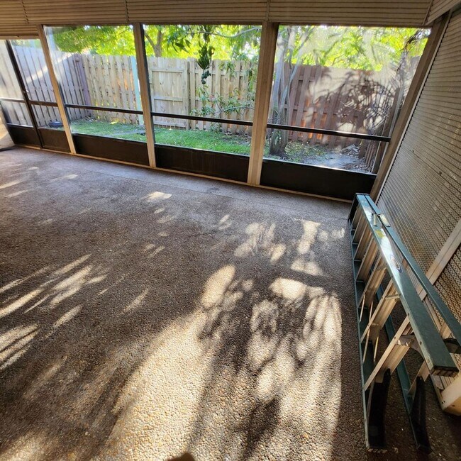 Foto del edificio - 903 NW 79th Terrace
