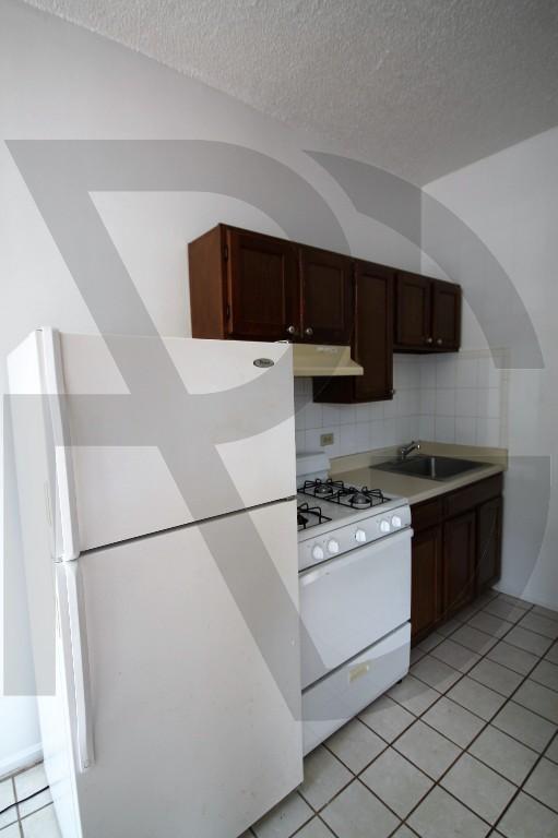 Building Photo - 0 bedroom in CHICAGO IL 60613