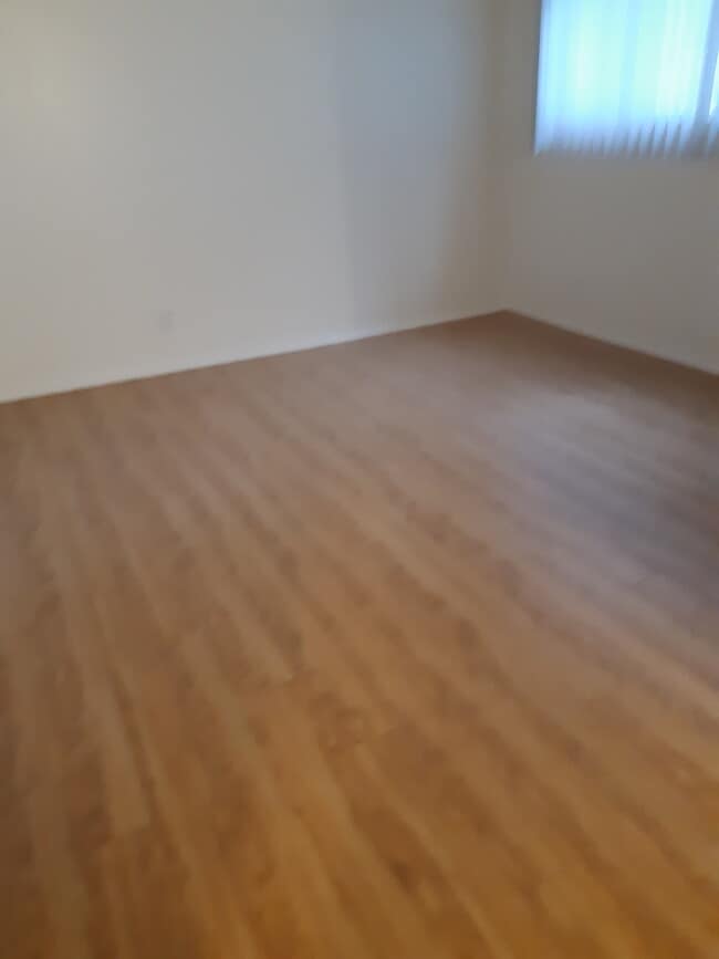 dinning room - 112 W Acacia Ave