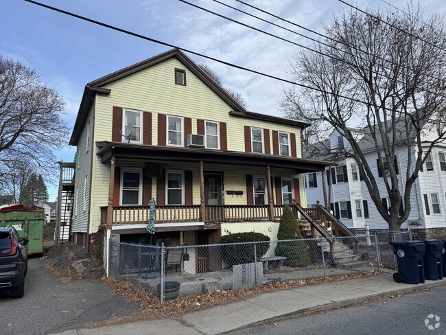 Building Photo - 189 Chestnut St