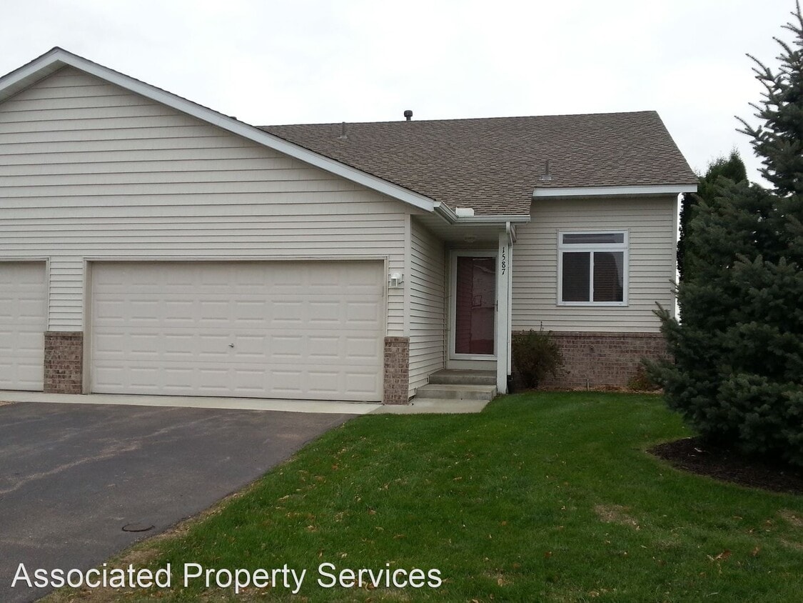 3 br, 2 bath House 1587 Balinese ST House for Rent in Shakopee, MN