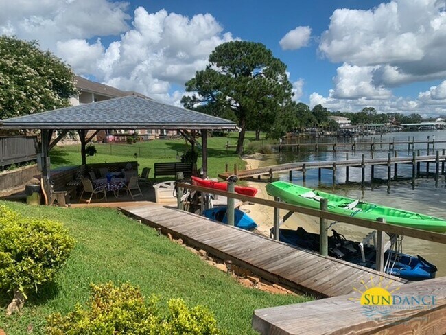 Foto del edificio - Beautiful 2 Story Townhouse with boat slip available in FWB!