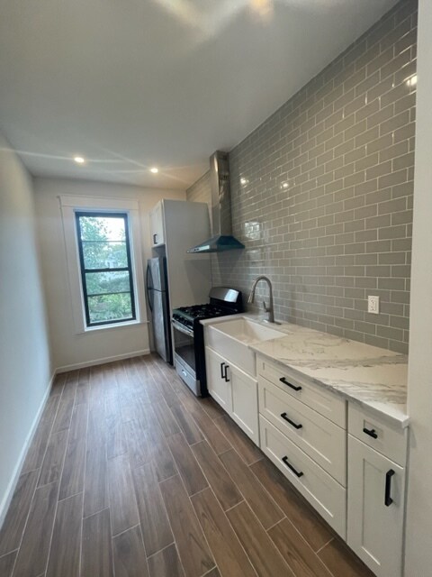 Foto principal - 578 Bay Ridge Pky