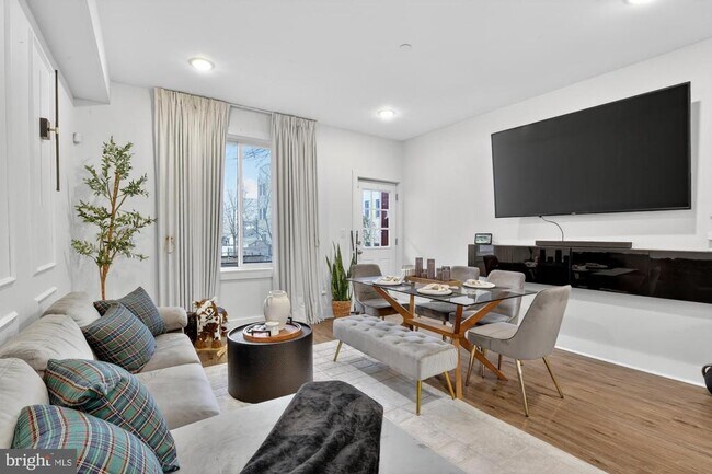 Foto del edificio - 2333 Jasper St