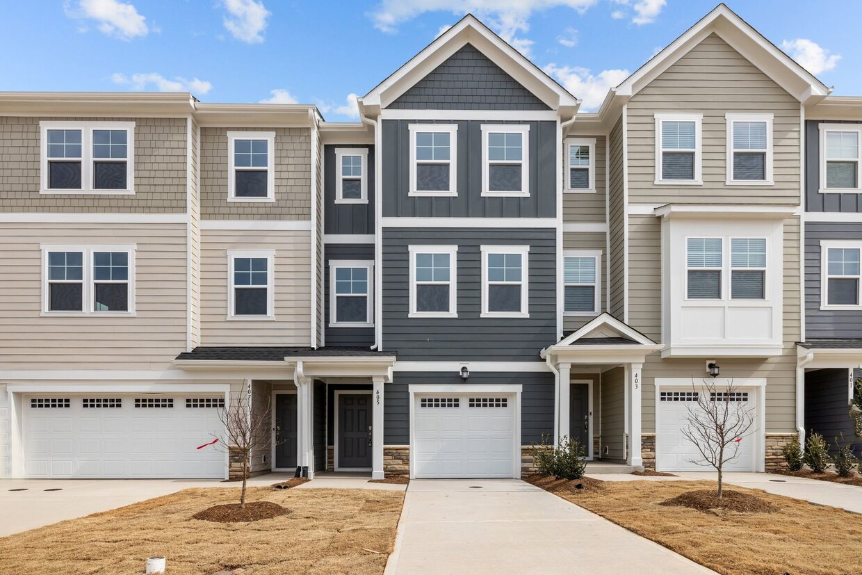 Primary Photo - Gorgeous New Construction! Updated Kitchen...